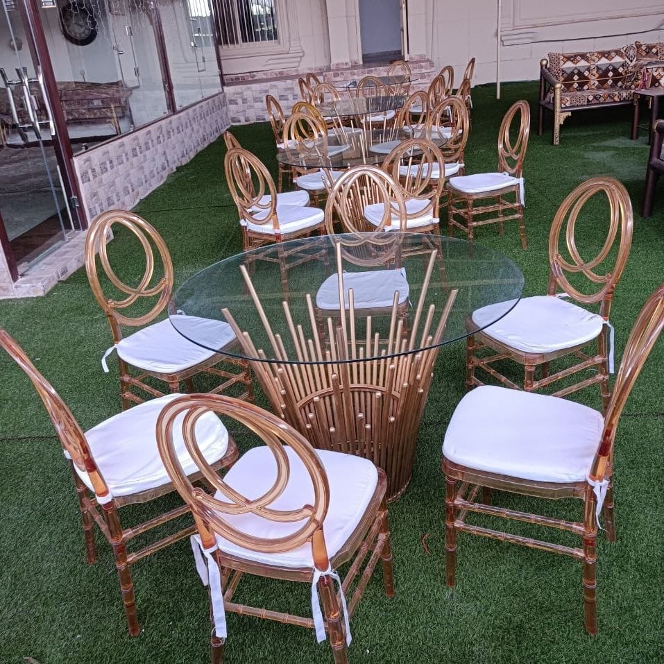 تأجير كراسي وطاولات لمناسبة في الكويت بتنسيق راقٍ