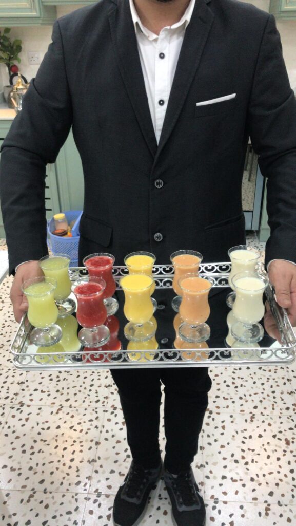 خدمة شاي وقهوة وعصير